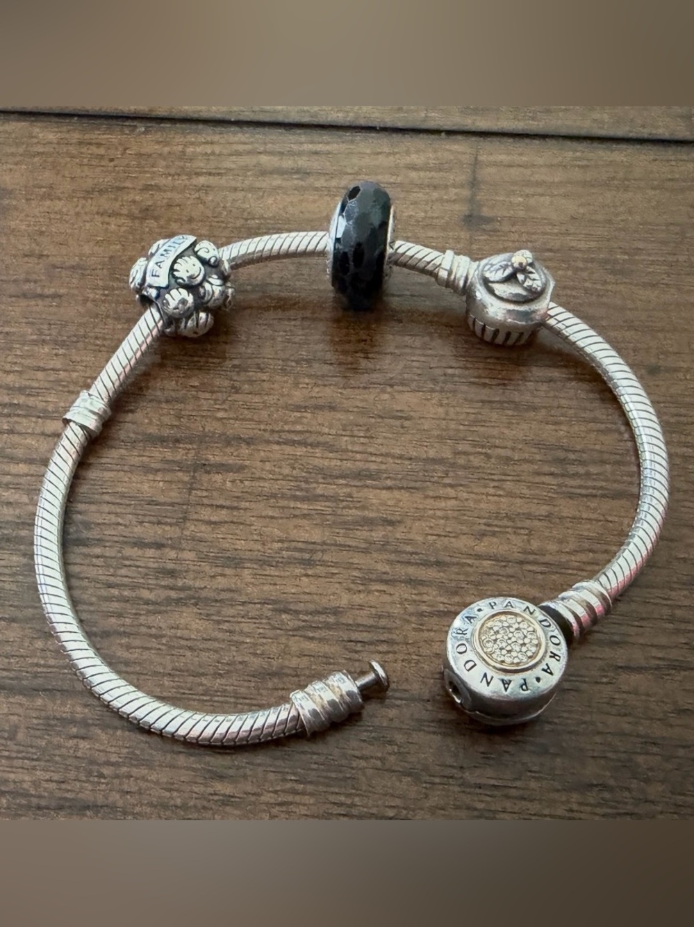 Pandora AUTHENTIC Bracelet Black Faceted Murano LOVE Family & Cupcake Charm 7”